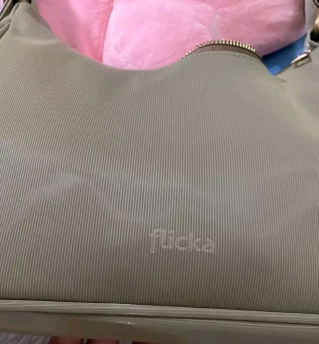 Baguette bag flicka